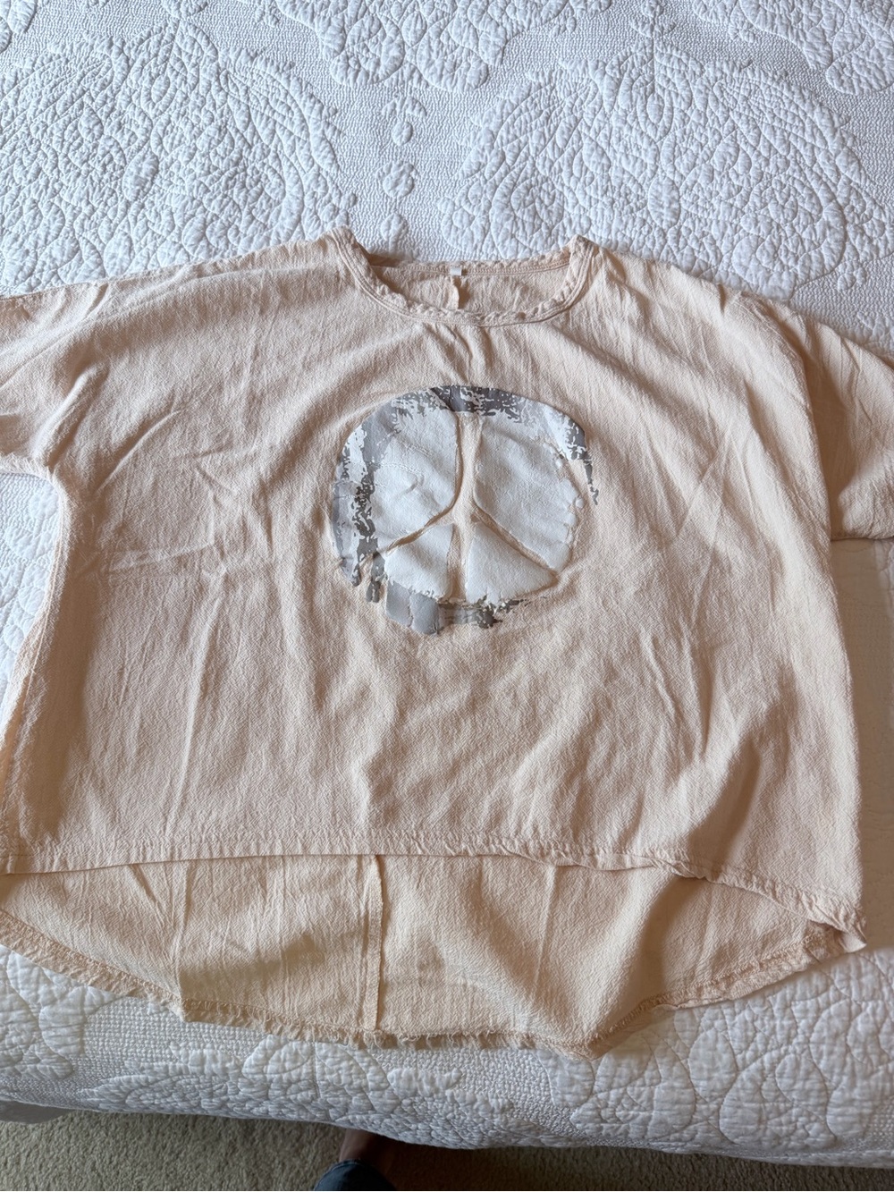 Women’s Cream Peace Graphic Relaxed Top